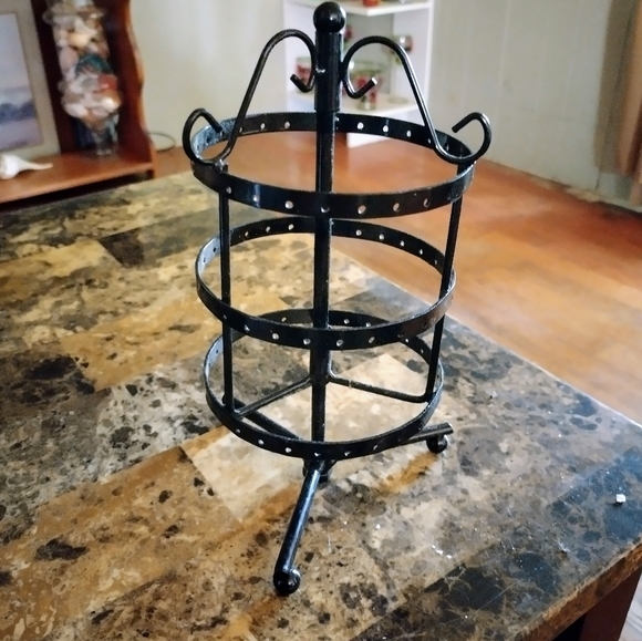 Rotating Earring Display Stand - Picture 6 of 6